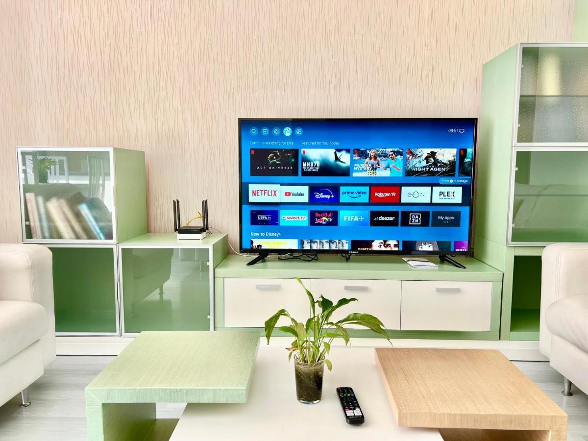Rolling Apartment Tirana - Near Blloku Экстерьер фото